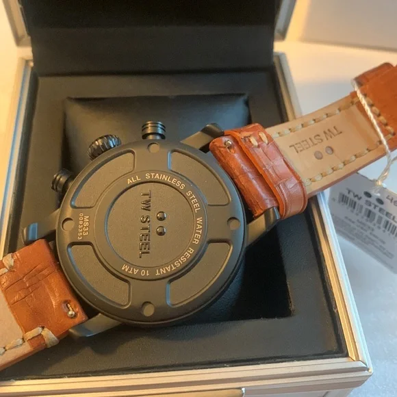 TW steel ms33 chronograph - Picture 2 of 2